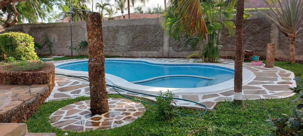 Villa Mela, Malindi Exterior foto